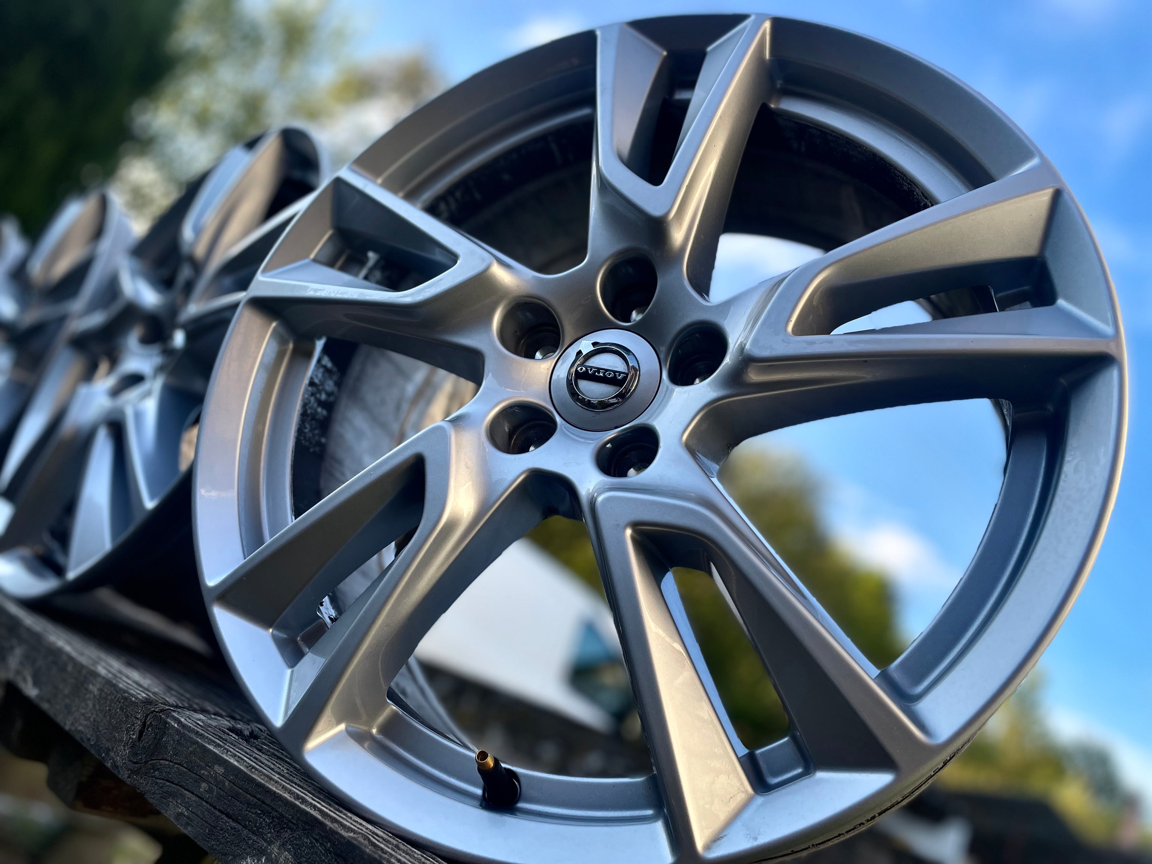 ⭐️⭐️⭐️⭐️⭐️4x VOLVO Alloy Wheels 18’ 5x108