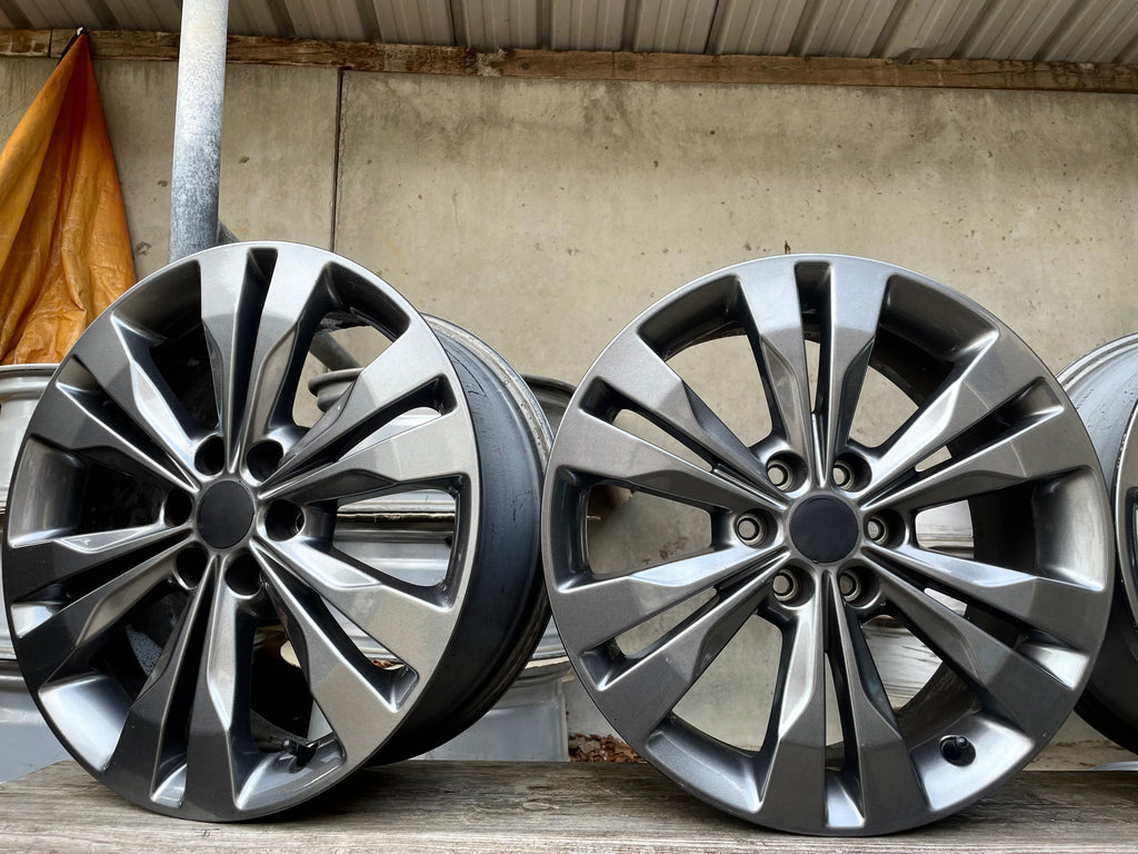 ⭐️⭐️⭐️⭐️⭐️4x Alufelgi 18’ 6x114,3 MERCEDES,NISSAN,RENAULT