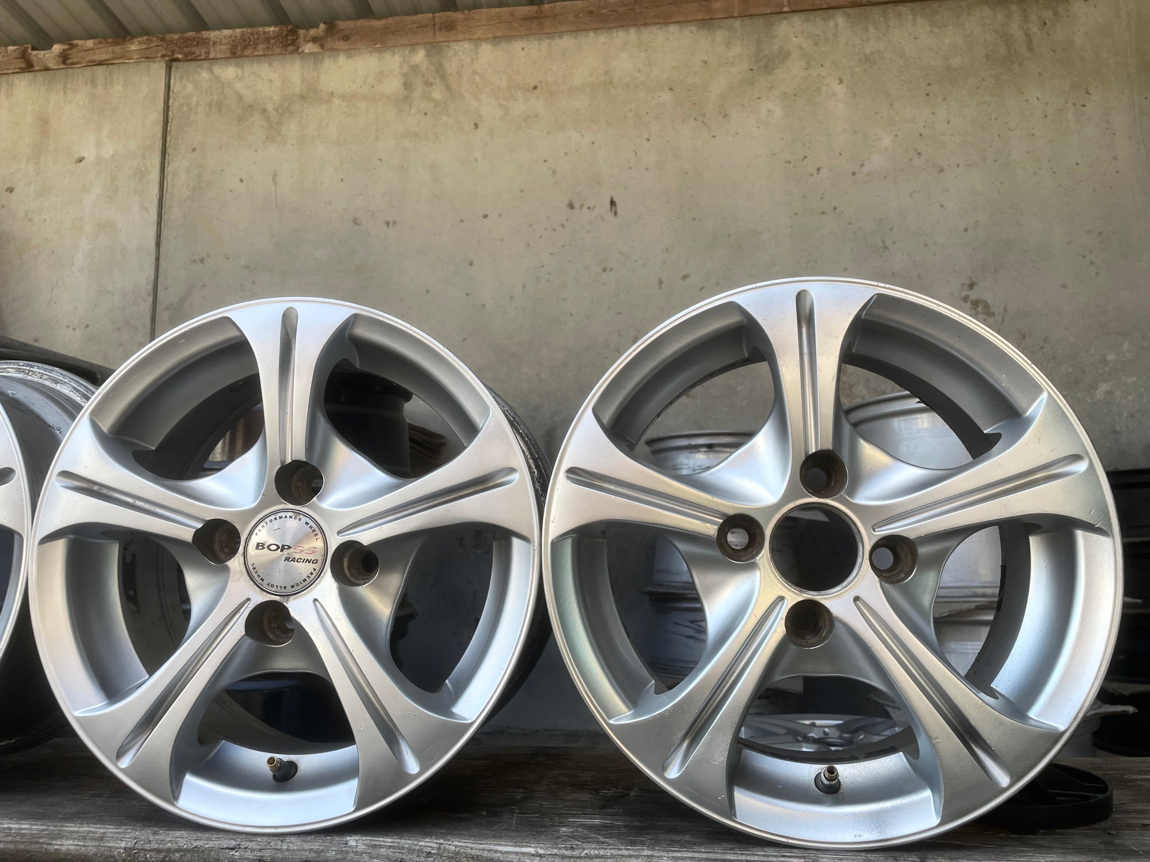 ⭐️⭐️⭐️⭐️⭐️4x Alloy wheels 13’ 4x100 VW,FIAT,SEAT, TOYOTA,OPEL, KIA,SUZUKI