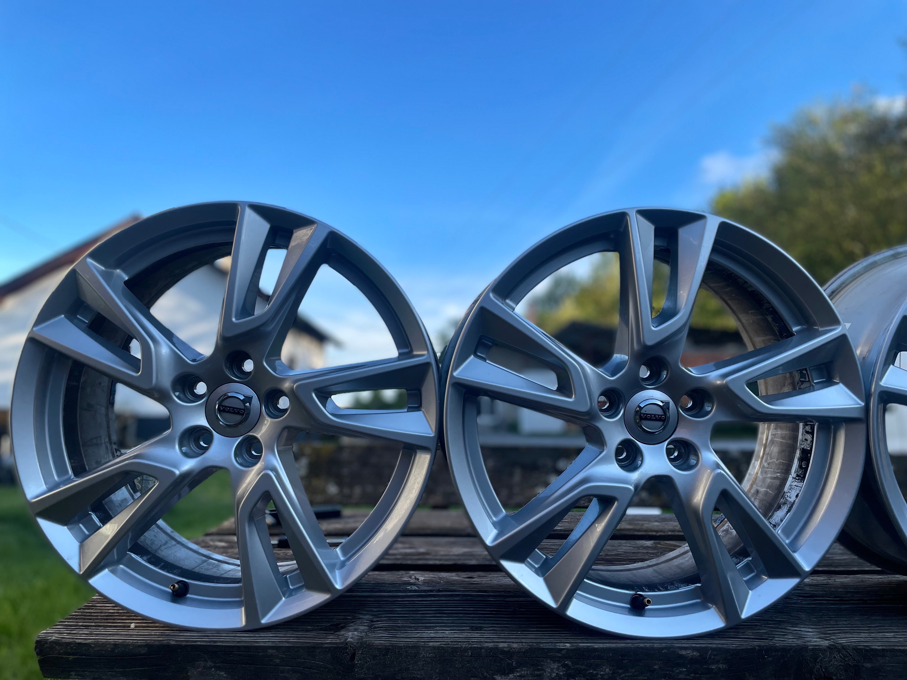 ⭐️⭐️⭐️⭐️⭐️4x VOLVO Alloy Wheels 18’ 5x108