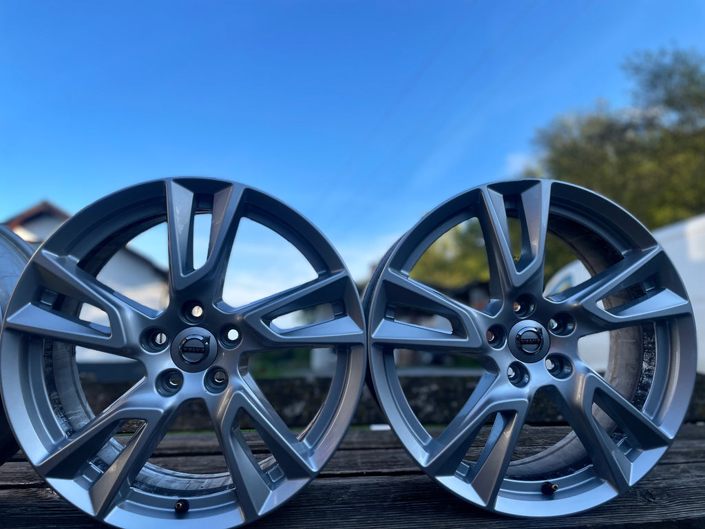 ⭐️⭐️⭐️⭐️⭐️4x VOLVO Alufelgi 18’ 5x108
